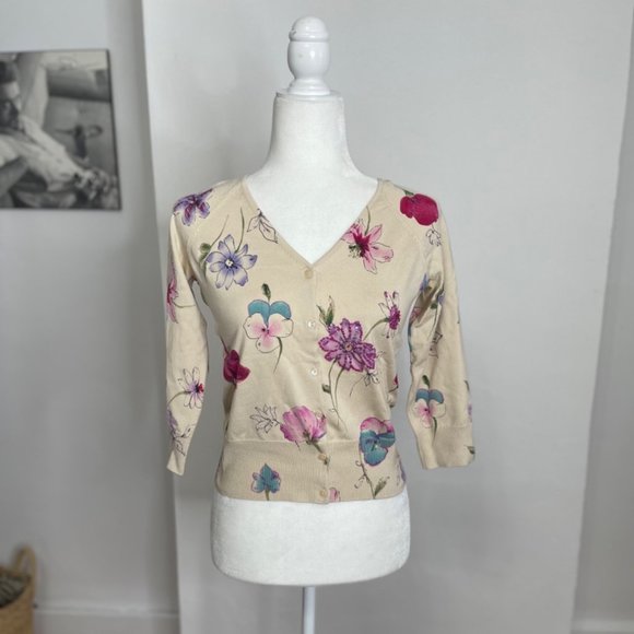 Vintage Sweaters - Vintage Floral Print Silk Cropped Cardi